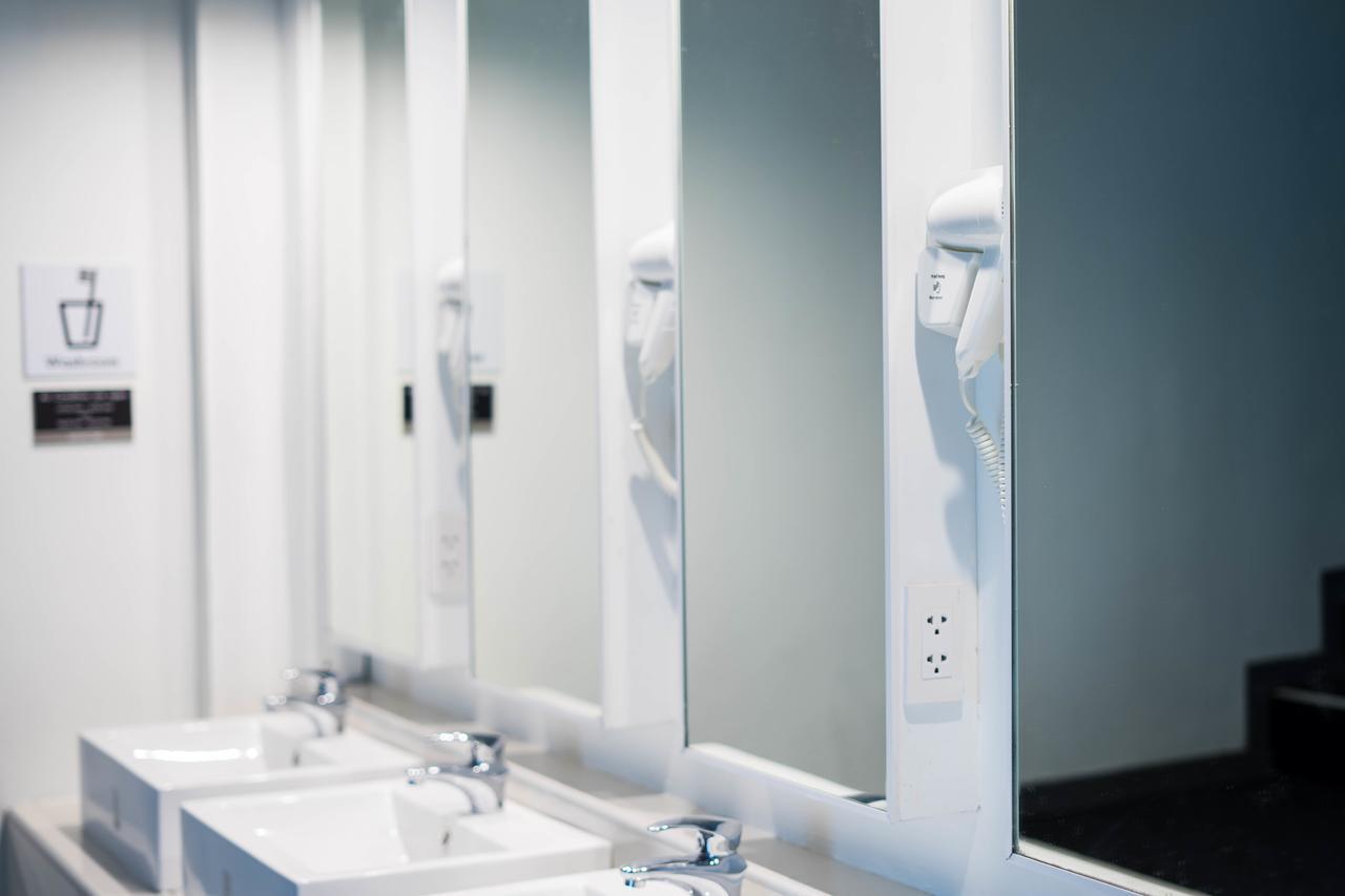 Citi Square By Battery Park Hostel Чиангмай Екстериор снимка