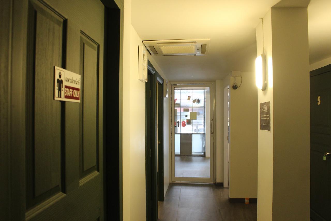 Citi Square By Battery Park Hostel Чиангмай Екстериор снимка