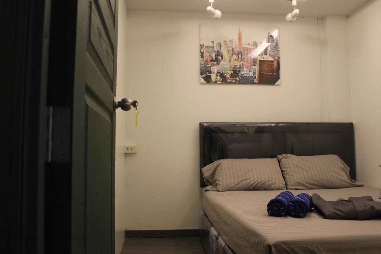 Citi Square By Battery Park Hostel Чиангмай Екстериор снимка